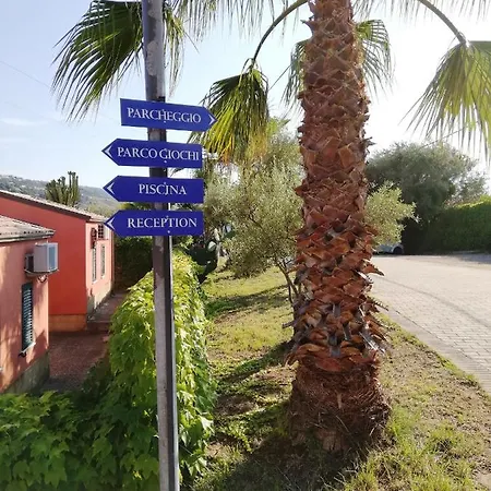 Residenza Mediterranea מלון דירות 3*